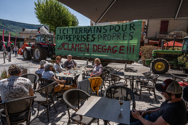 À Millau, 200 opposants contre l'usine Cyclamen